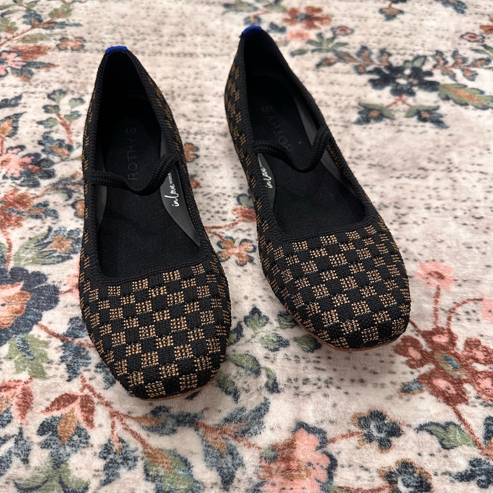 ROTHYS MARY JANE SHOES